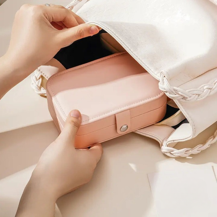 boite-a-bijoux-de-voyage-leger-portable