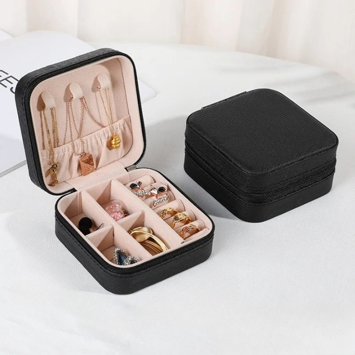 boite-a-bijoux-precieuse-noir