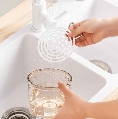 une boîte sous vide  avec passoire lavable