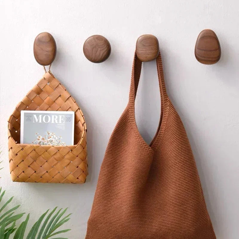 crochet mural bois scandinave robuste