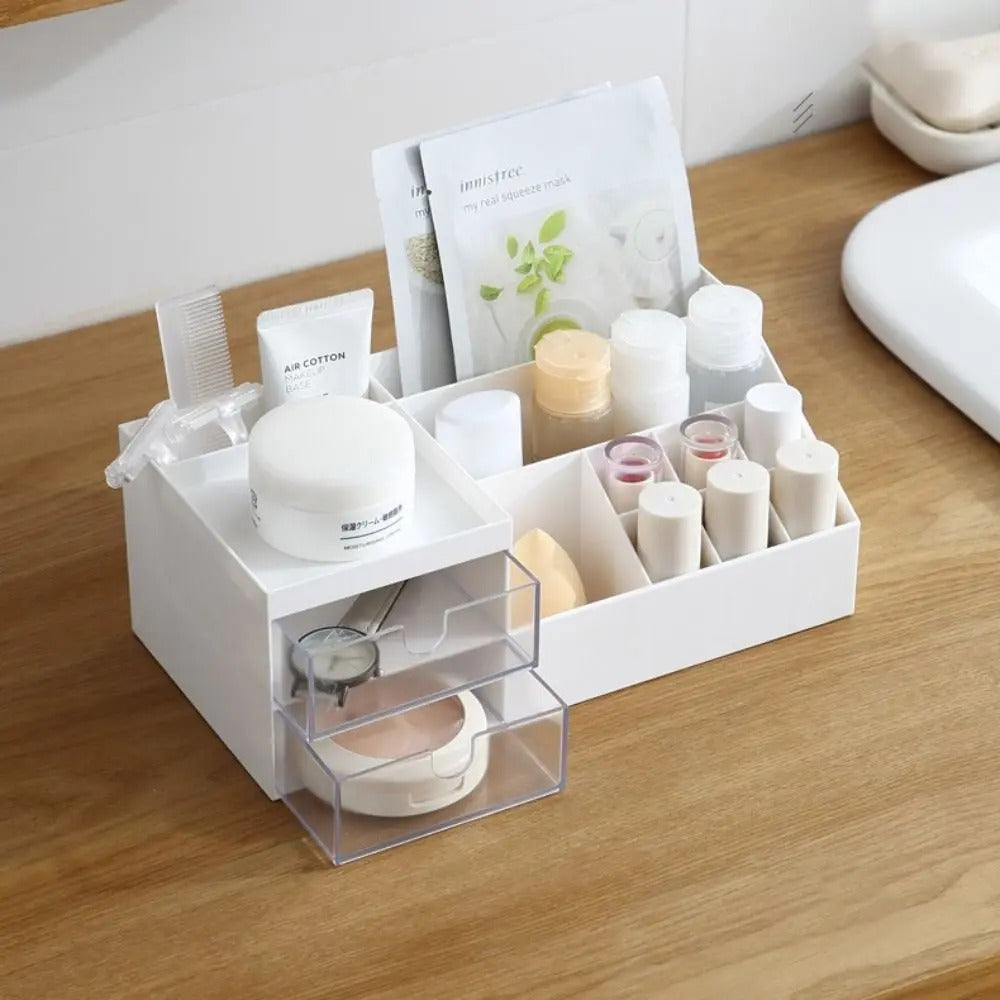 organisateur-de-bureau-et-maquillage-efficace