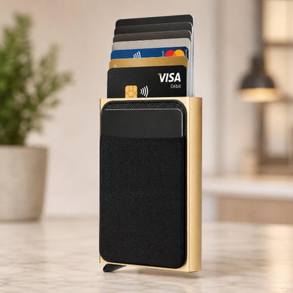 porte carte pour homme en boite d'alu doré pratique