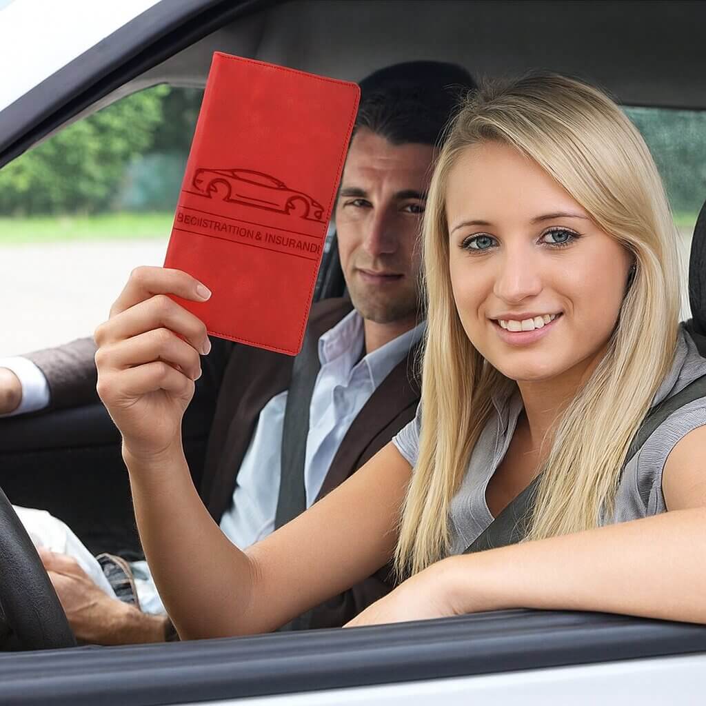 porte-carte-voiture-indispensable
